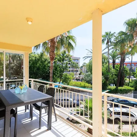 Uhc Antinea Apartament Cambrils