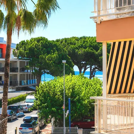 Uhc Antinea Apartament *